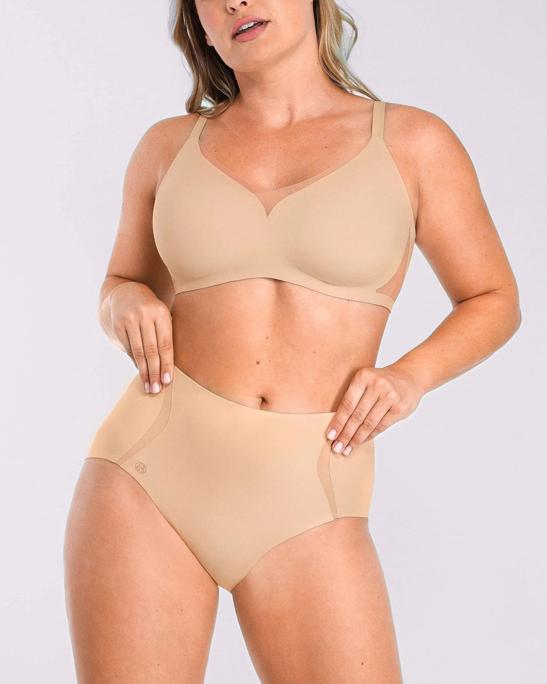 Curve Code™ Contour Comfy Smoothing Brief